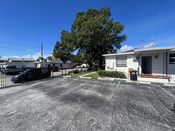 West Tampa Freestanding Building : 2323 W Aileen St, Tampa, FL 33607
